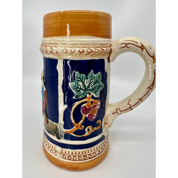 VINTAGE BEER STEIN/MUG MADE IN OCCUPIED JAPAN HAND PAINTED RAISED ARTWORK DESIGN - Picture 2 of 7